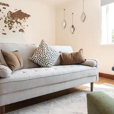 Metropolitan - 2 Bed, Private Parking Apartment, Great Commercial Home From Home Stay! Southampton Exteriér fotografie