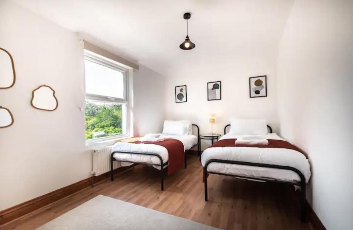 Metropolitan - 2 Bed, Private Parking Apartment, Great Commercial Home From Home Stay! Southampton Exteriér fotografie